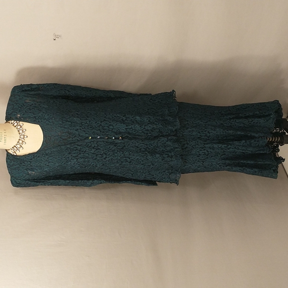 Silk Lace Dark Green Formal Dress Set Excellent Quality Sara Mique Holiday Party - Picture 13 of 16